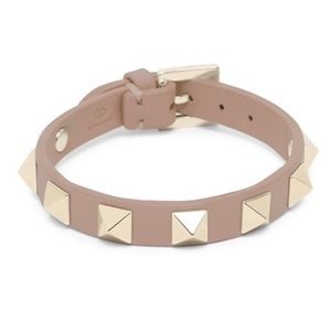 Valentino Garavani
Rockstud Leather Bracelet